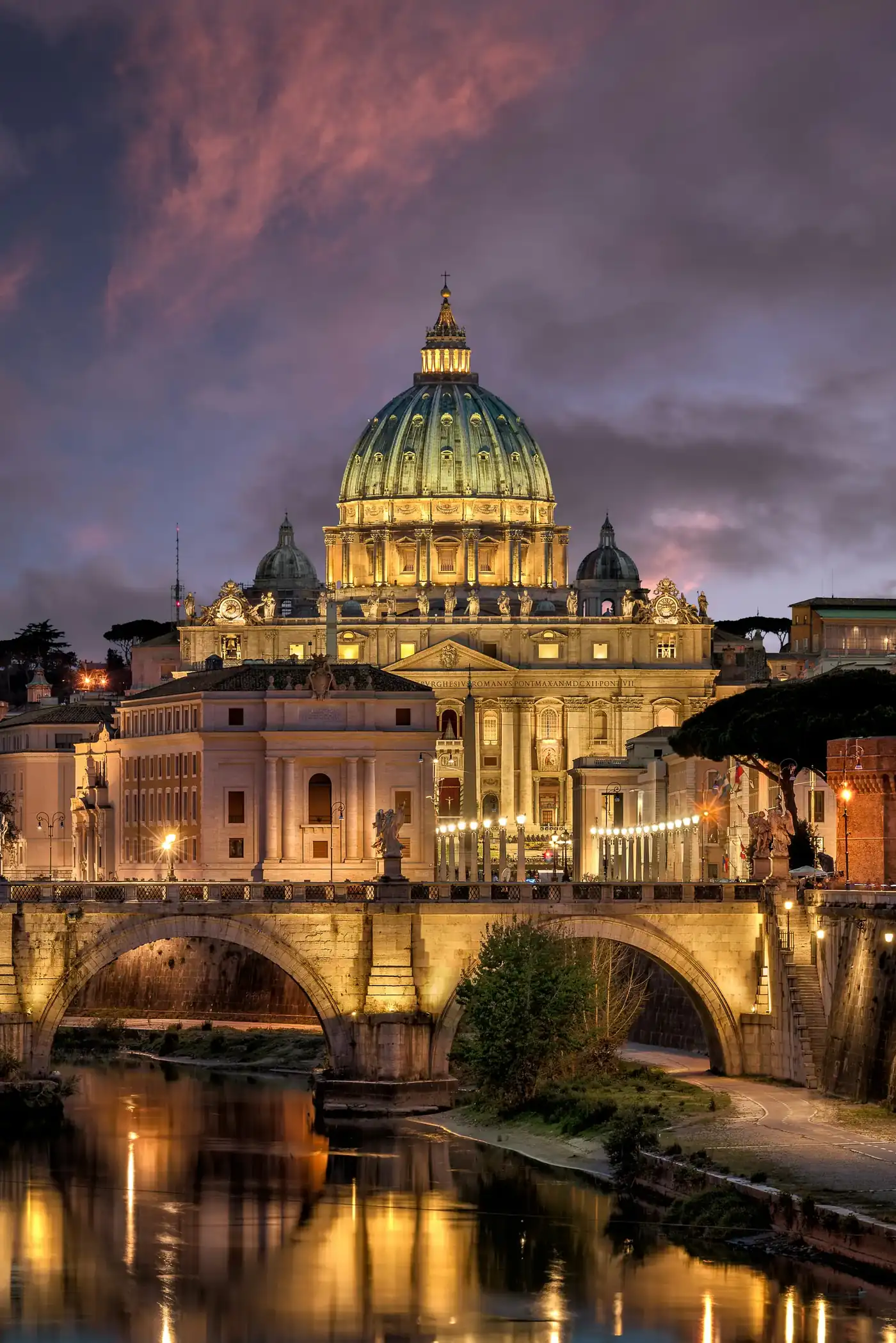 Basilica di San Pietro al tramonto, Roma